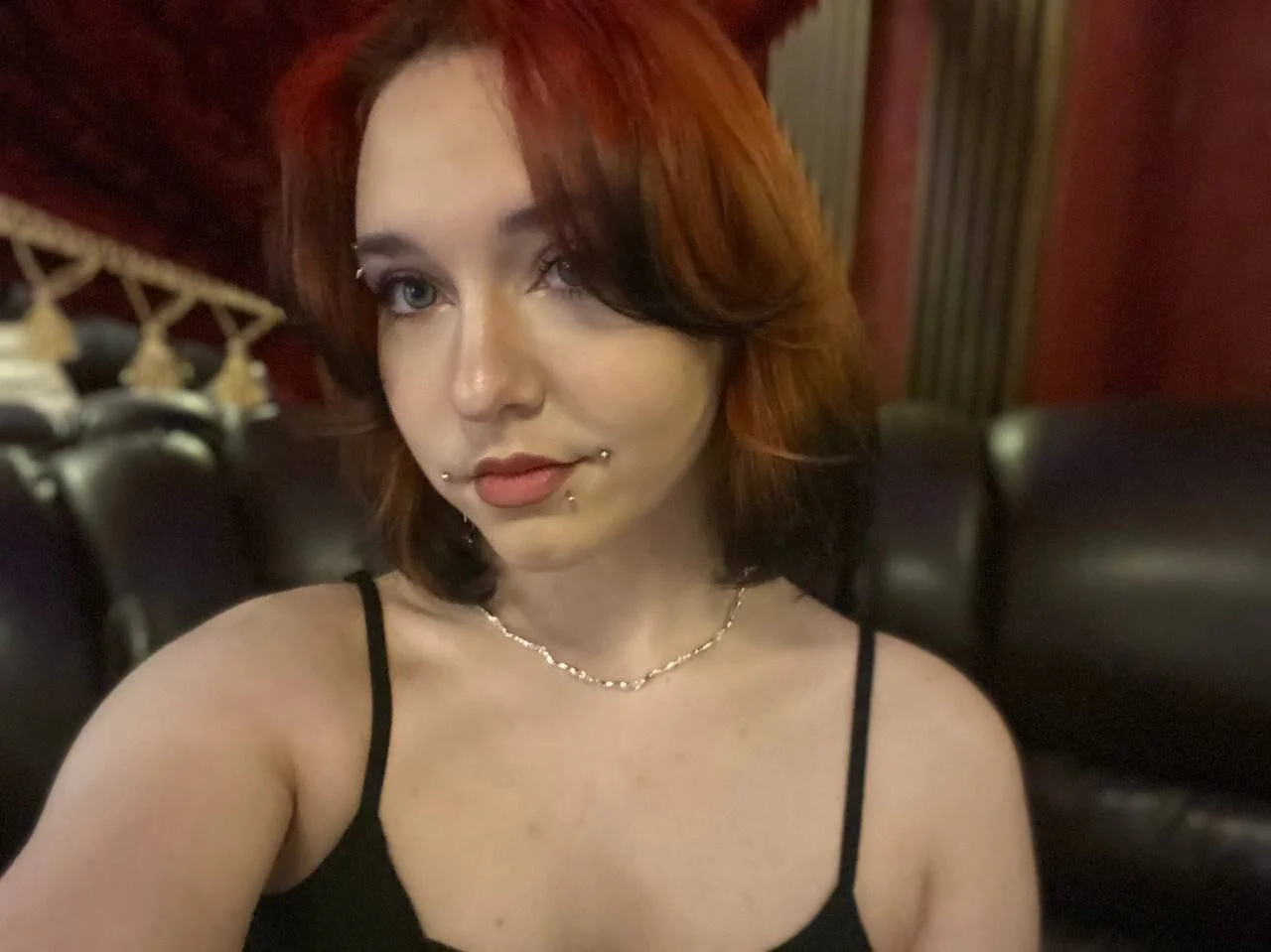 XXX Porn Photo of Nude OlayQueen 1