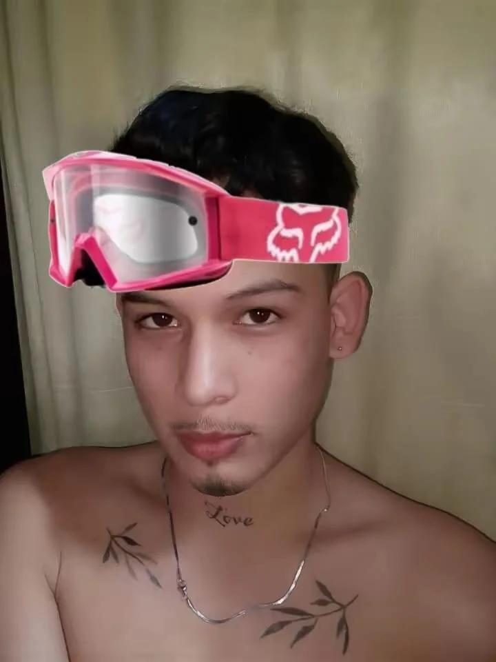 XXX Porn Photo of Nude Brian_hot 4