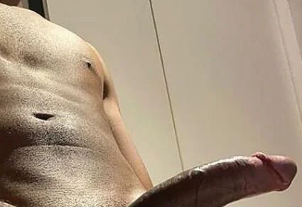 XXX Porn Photo of Nude calientoboy 5