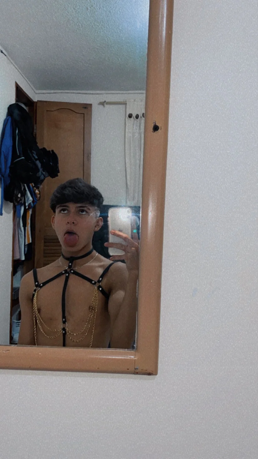 XXX Porn Photo of Nude Angelitocute 11