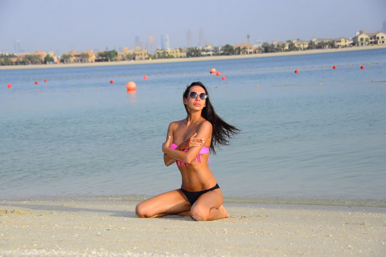XXX Porn Photo of Nude AzaliaSwallows 4