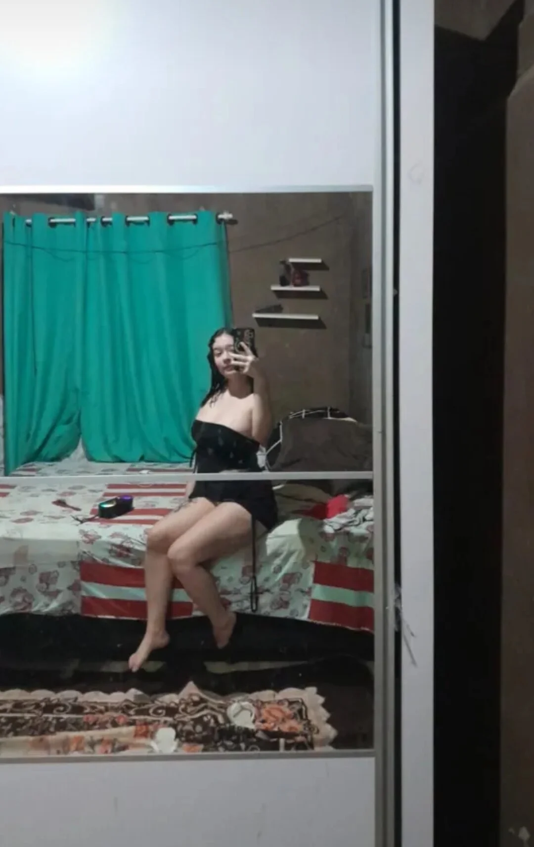 XXX Porn Photo of Nude Lilithy_lures 5