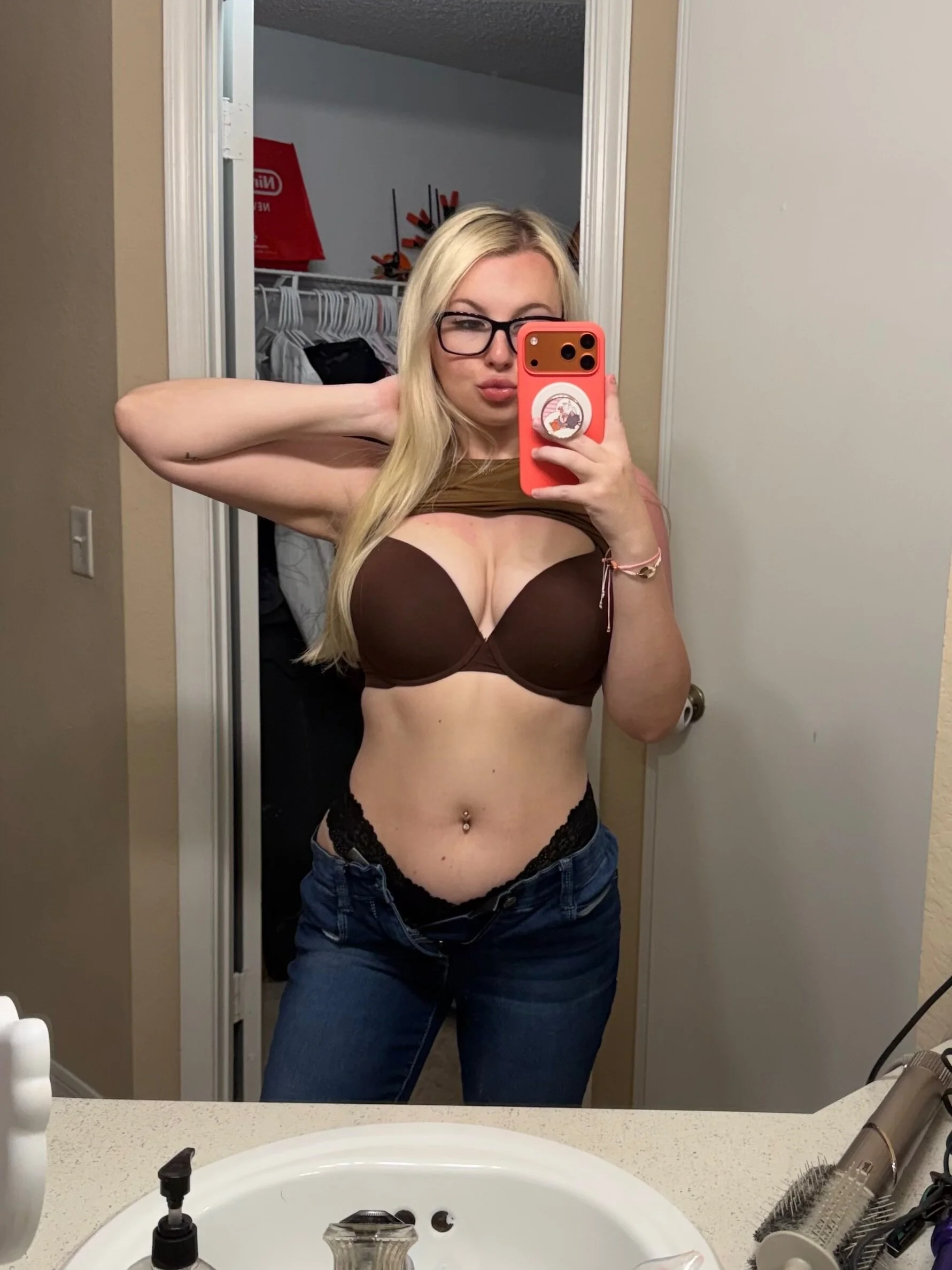 XXX Porn Photo of Nude lovinhales 1