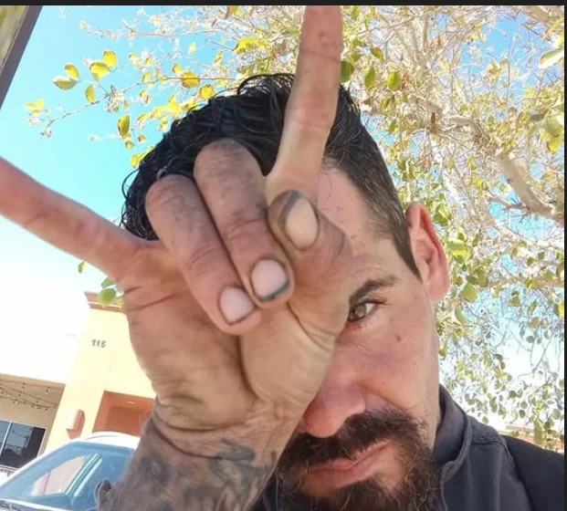 XXX Porn Photo of Nude Johnny1991Blunt 3