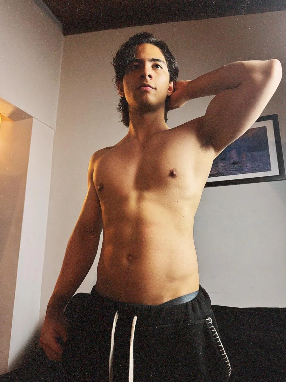 XXX Porn Photo of Nude AlekBlake_ 2