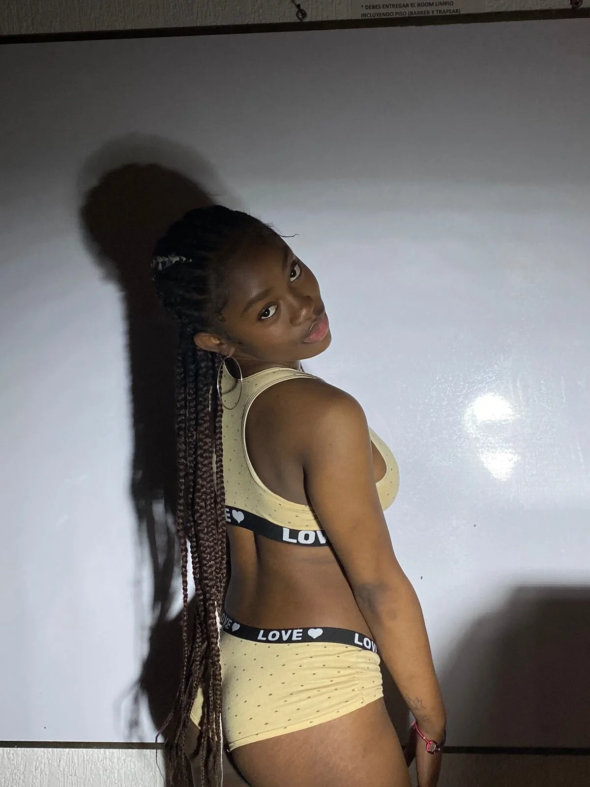 XXX Porn Photo of Nude nikkystorm1_ 30