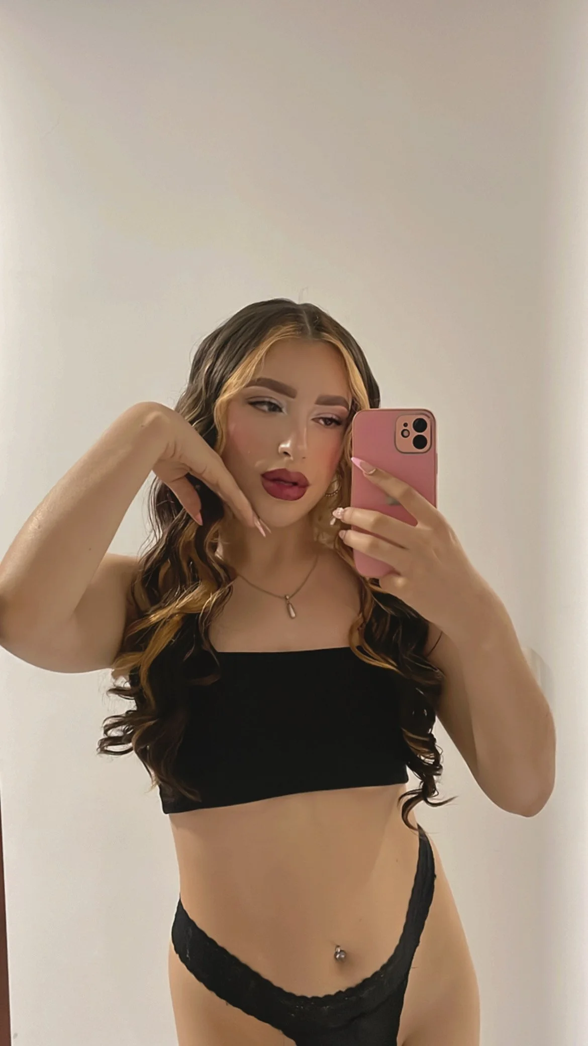 XXX Porn Photo of Nude karly_rioss 38