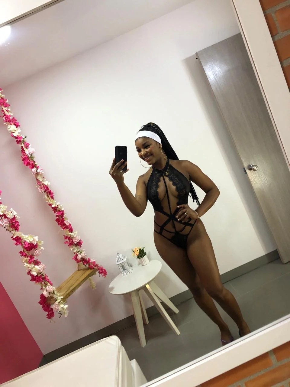 XXX Porn Photo of Nude malu_horny_69 21