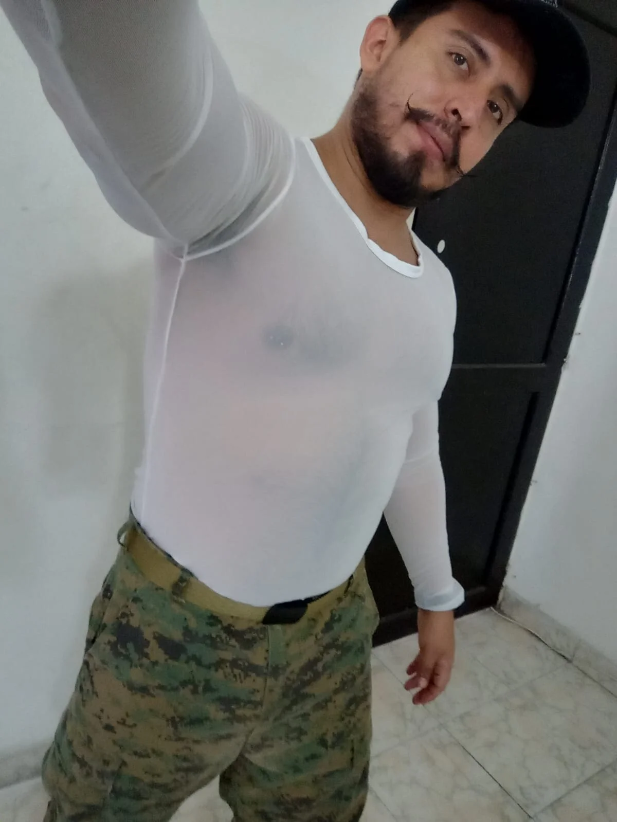 XXX Porn Photo of Nude KalethBigDick 2157
