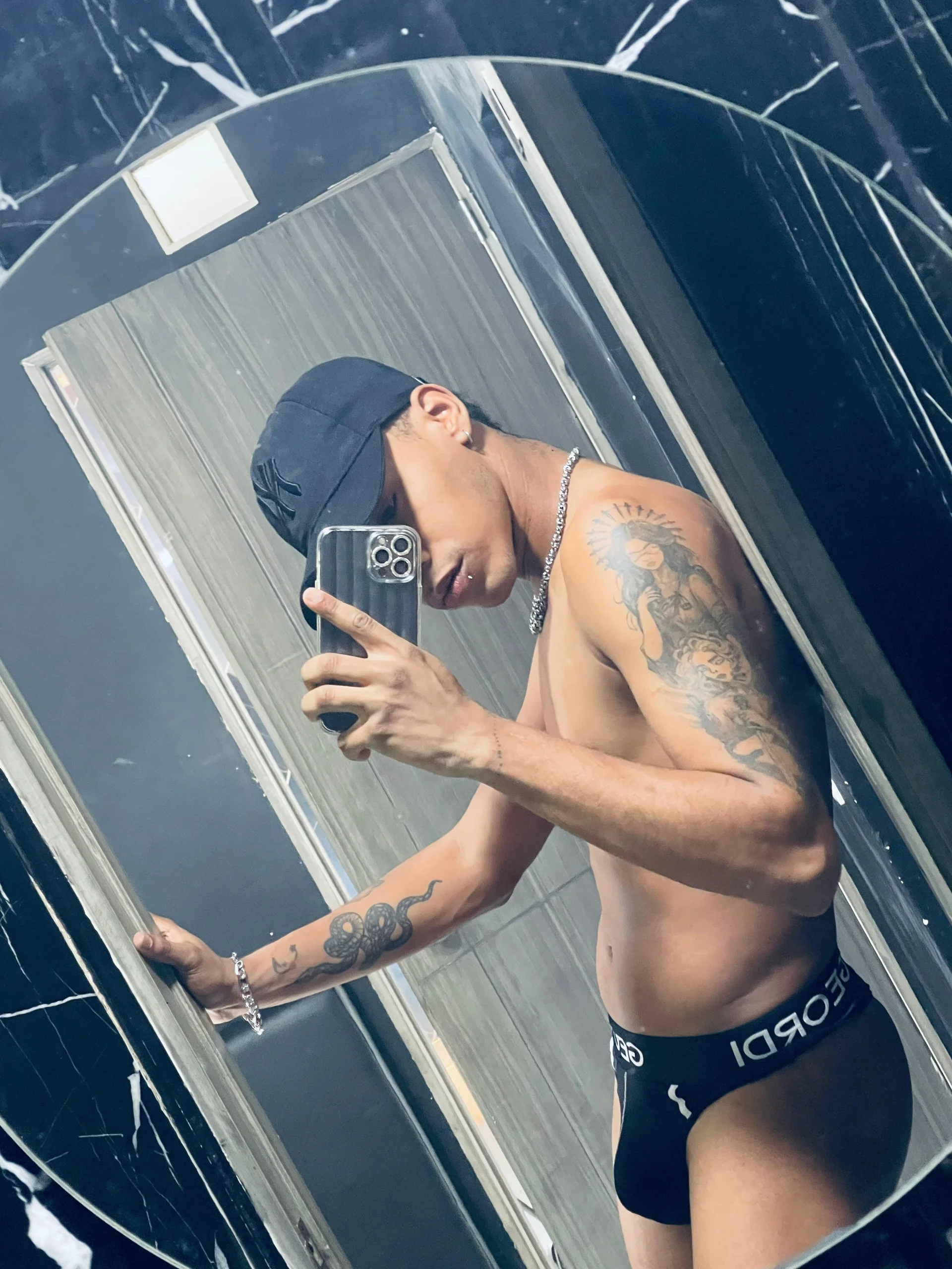 XXX Porn Photo of Nude Hottwinkguys 11