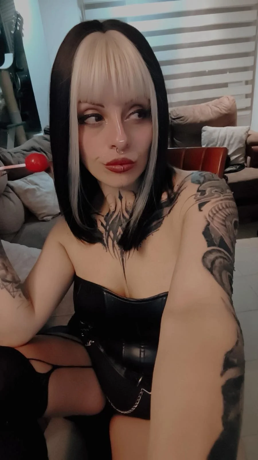 XXX Porn Photo of Nude freyaa_sorcerees 17
