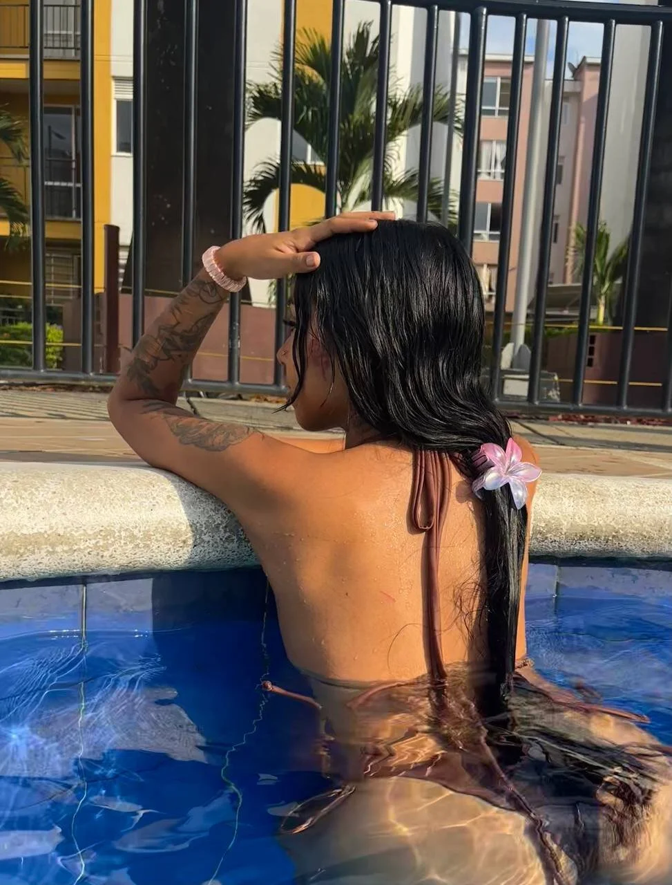 XXX Porn Photo of Nude dahiiangomezz 45