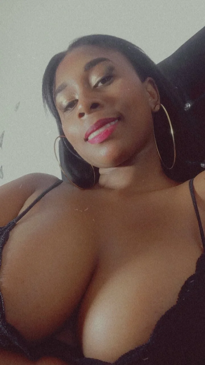 XXX Porn Photo of Nude HanaThompson 37