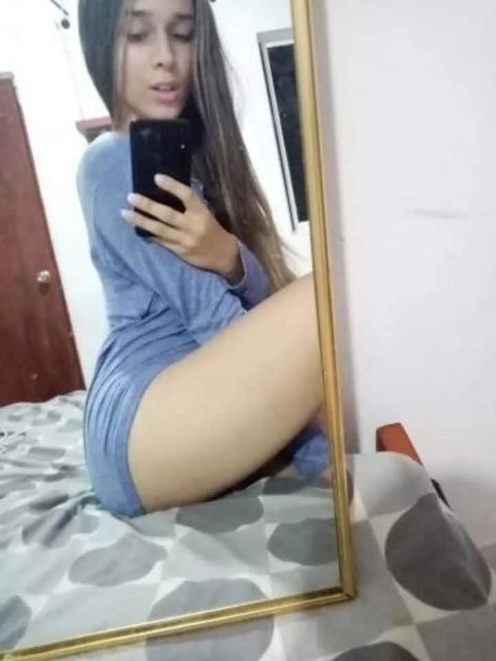 XXX Porn Photo of Nude samyspresleyts 6