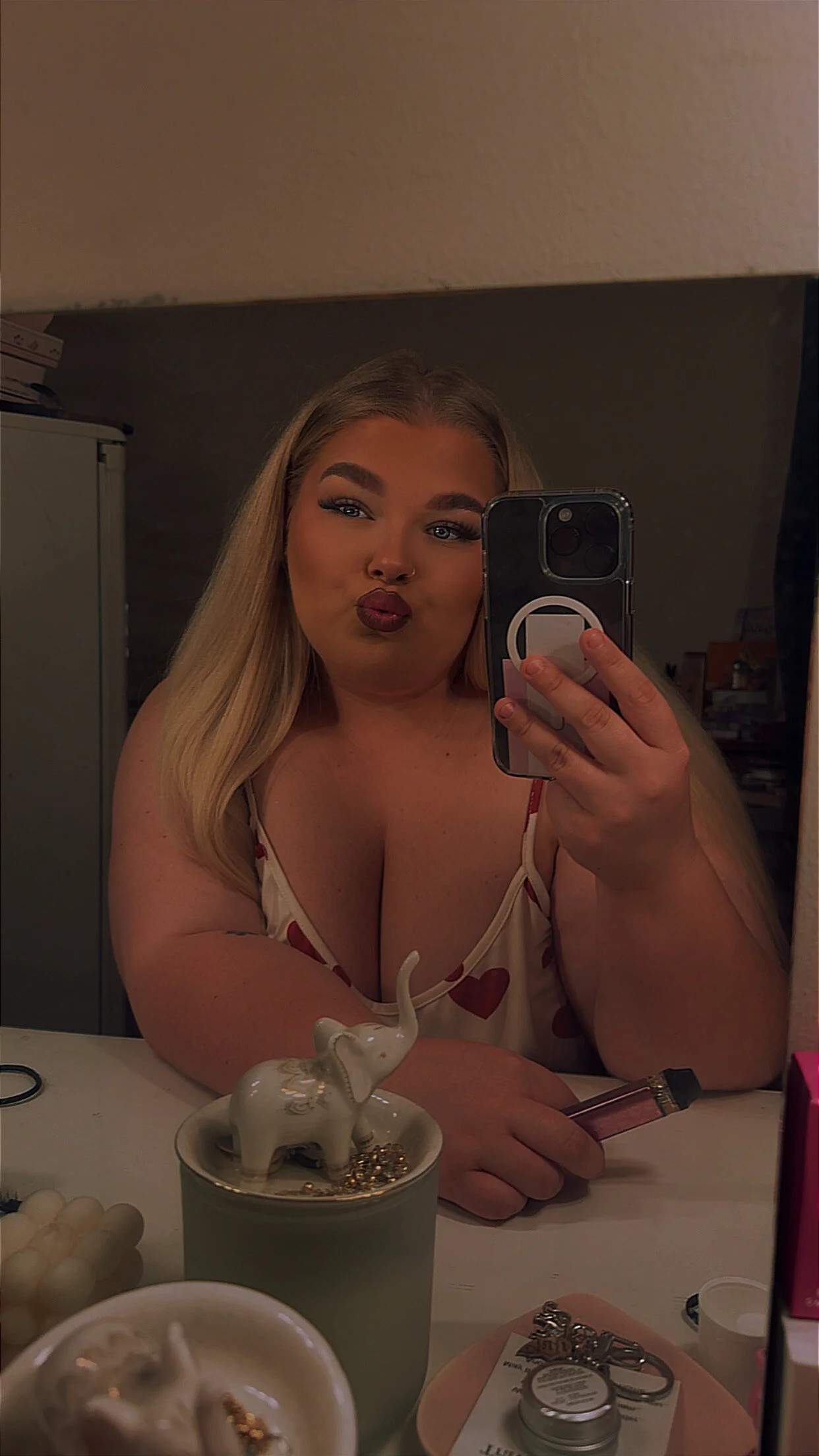 XXX Porn Photo of Nude BabyTee99 3