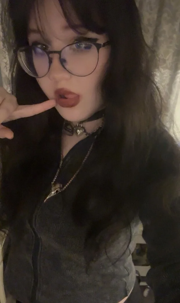 XXX Porn Photo of Nude Laura__Wilson 2