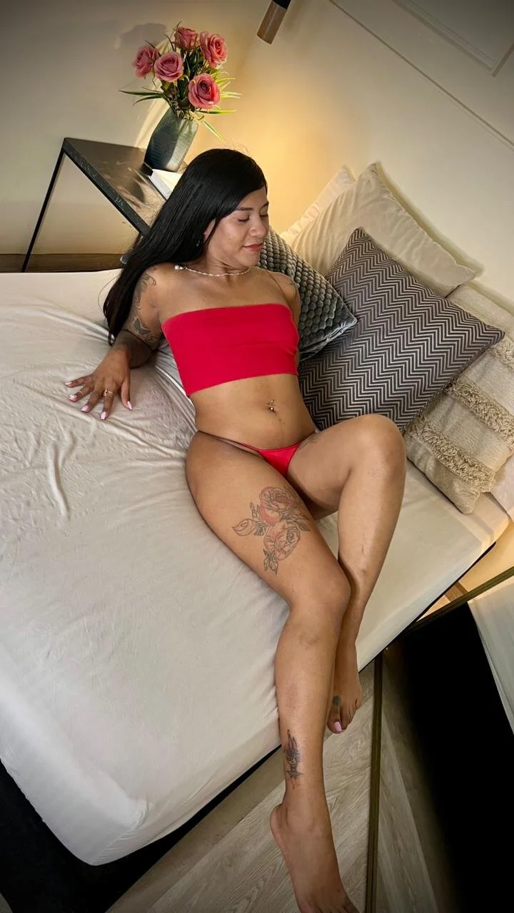 XXX Porn Photo of Nude Scarleth-Lux 4