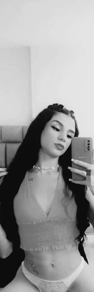 XXX Porn Photo of Nude gisellawaatsonn1 3