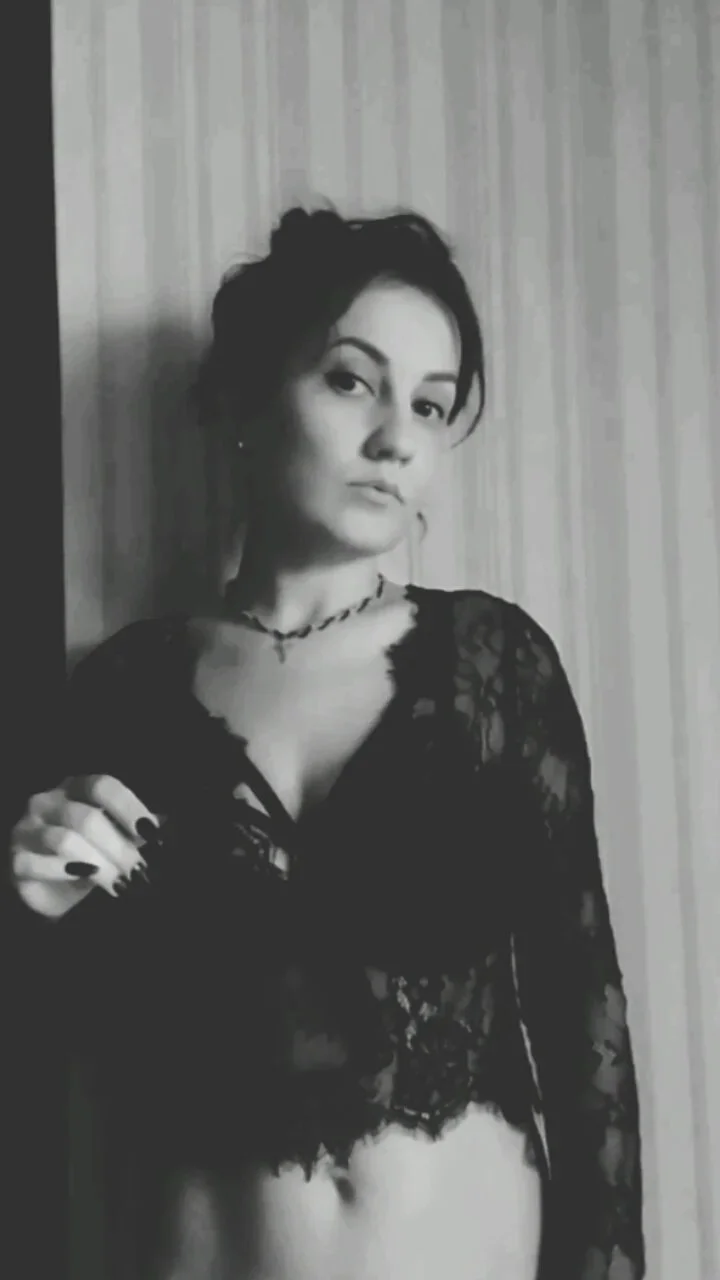 XXX Porn Photo of Nude ElisLoveq 1