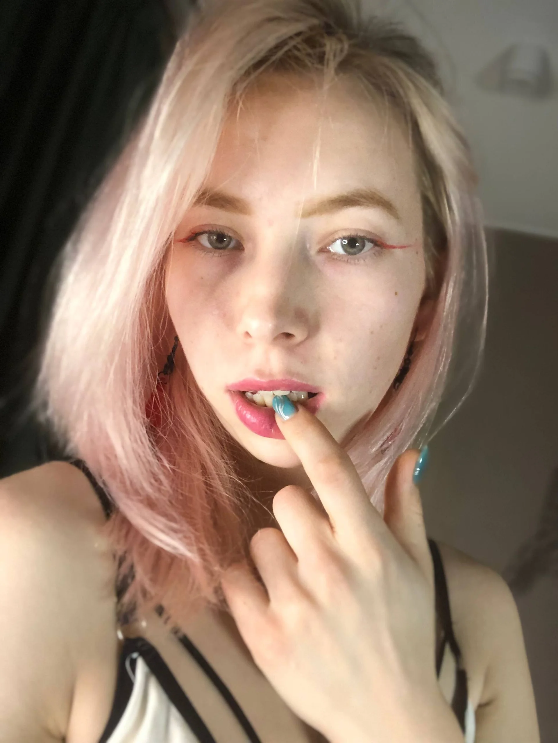 XXX Porn Photo of Nude JuliannaWenger 3