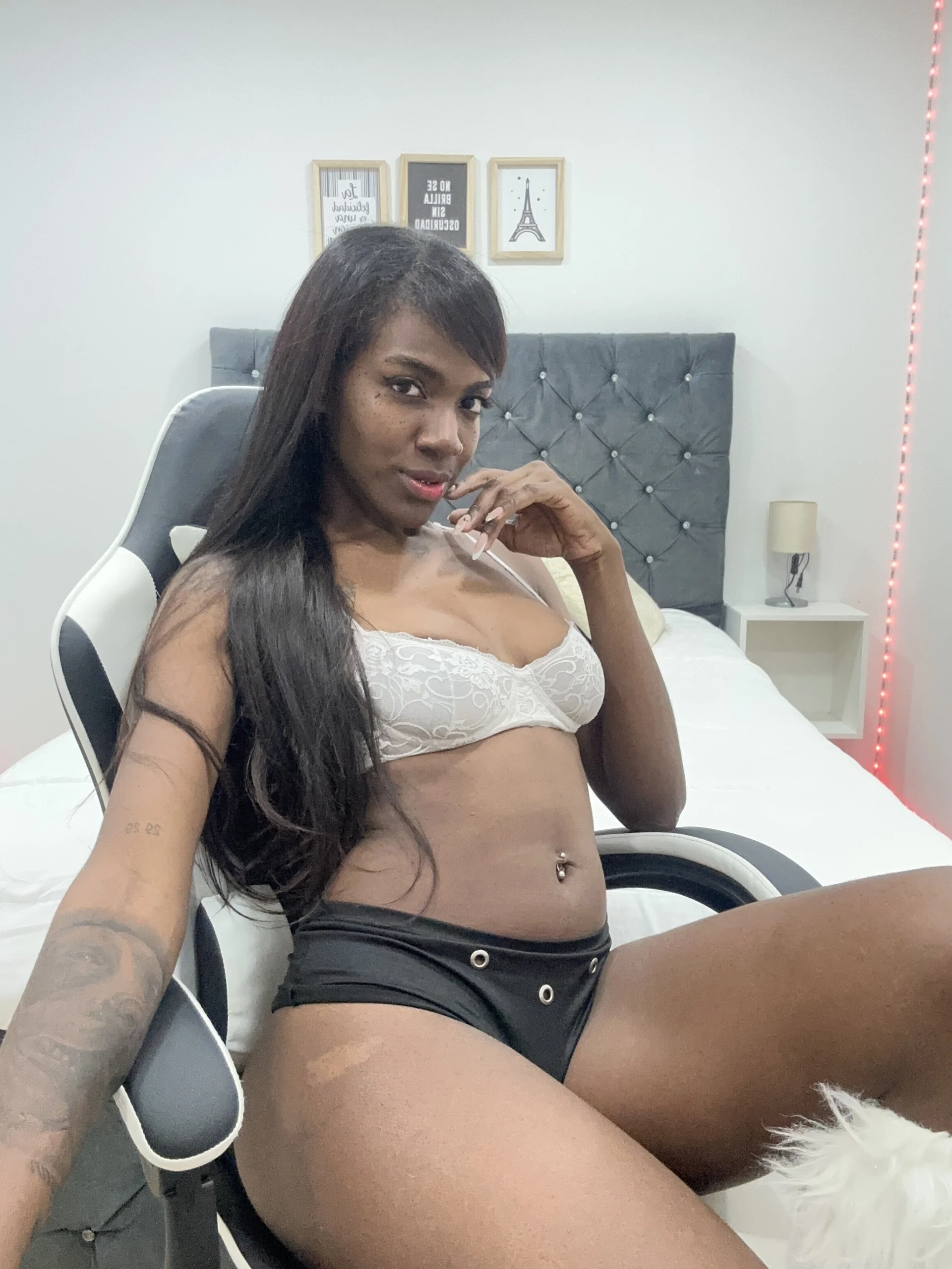 XXX Porn Photo of Nude Alma_Stevenson 2