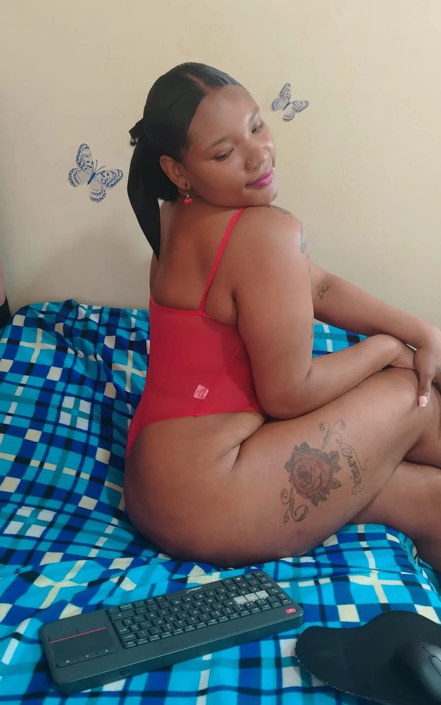 XXX Porn Photo of Nude PAULYXS01 3