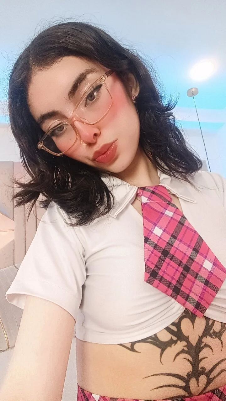 XXX Porn Photo of Nude Molly_A 6