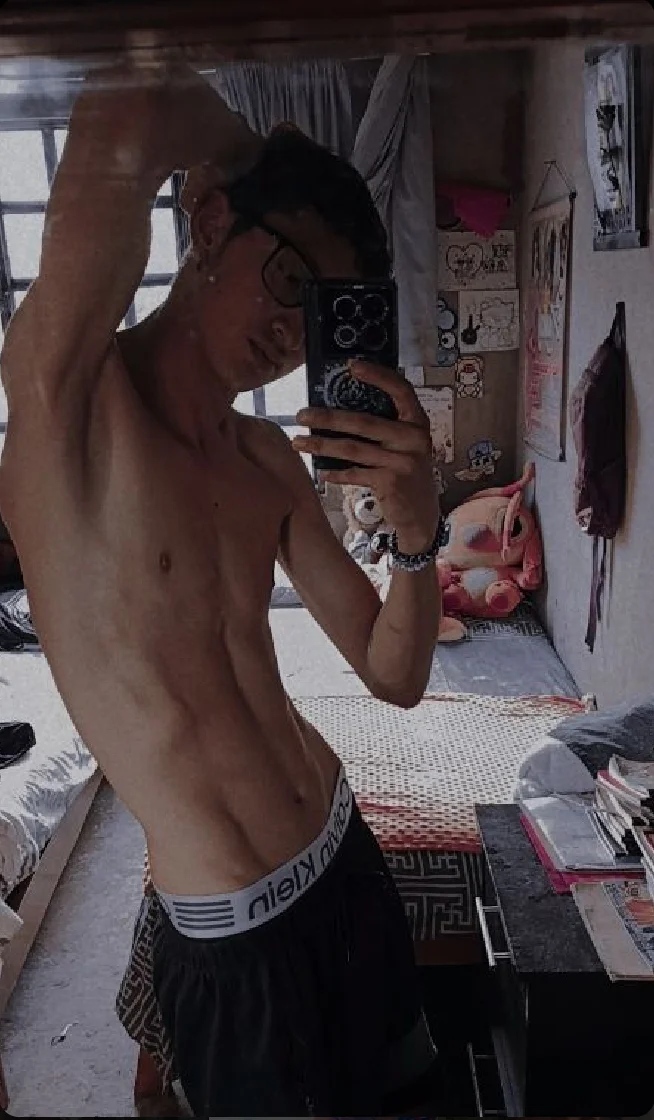 XXX Porn Photo of Nude Sexy_tom_ 4