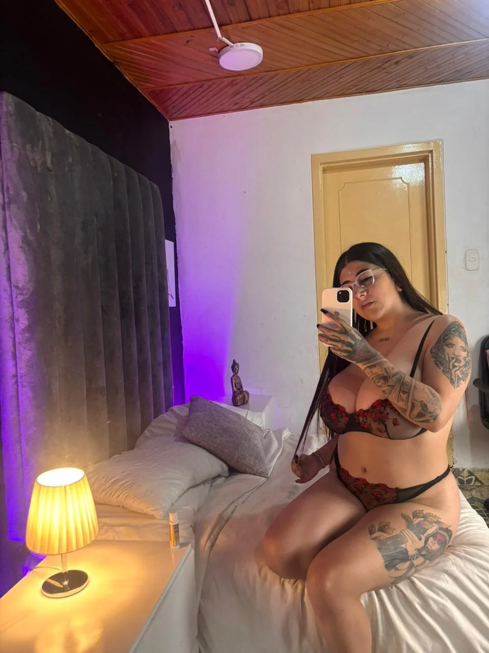 XXX Porn Photo of Nude Emily_Owens1 6