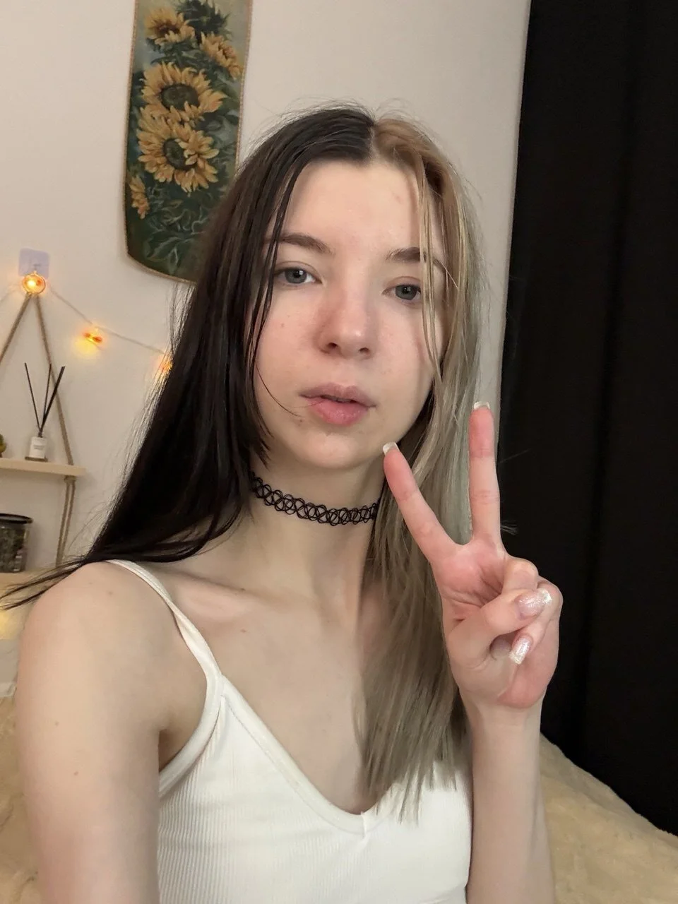 XXX Porn Photo of Nude Emmie_shy 3