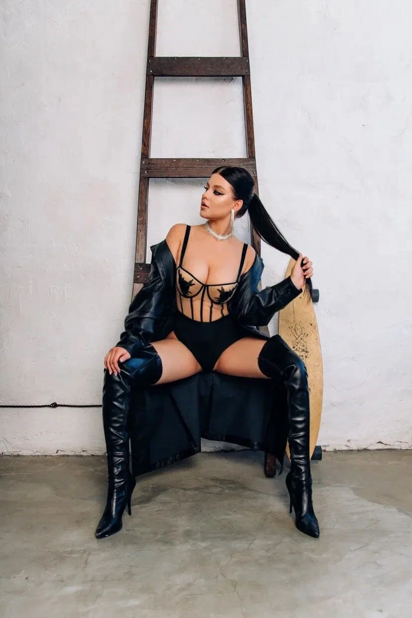 XXX Porn Photo of Nude Angela_Fosterr 22