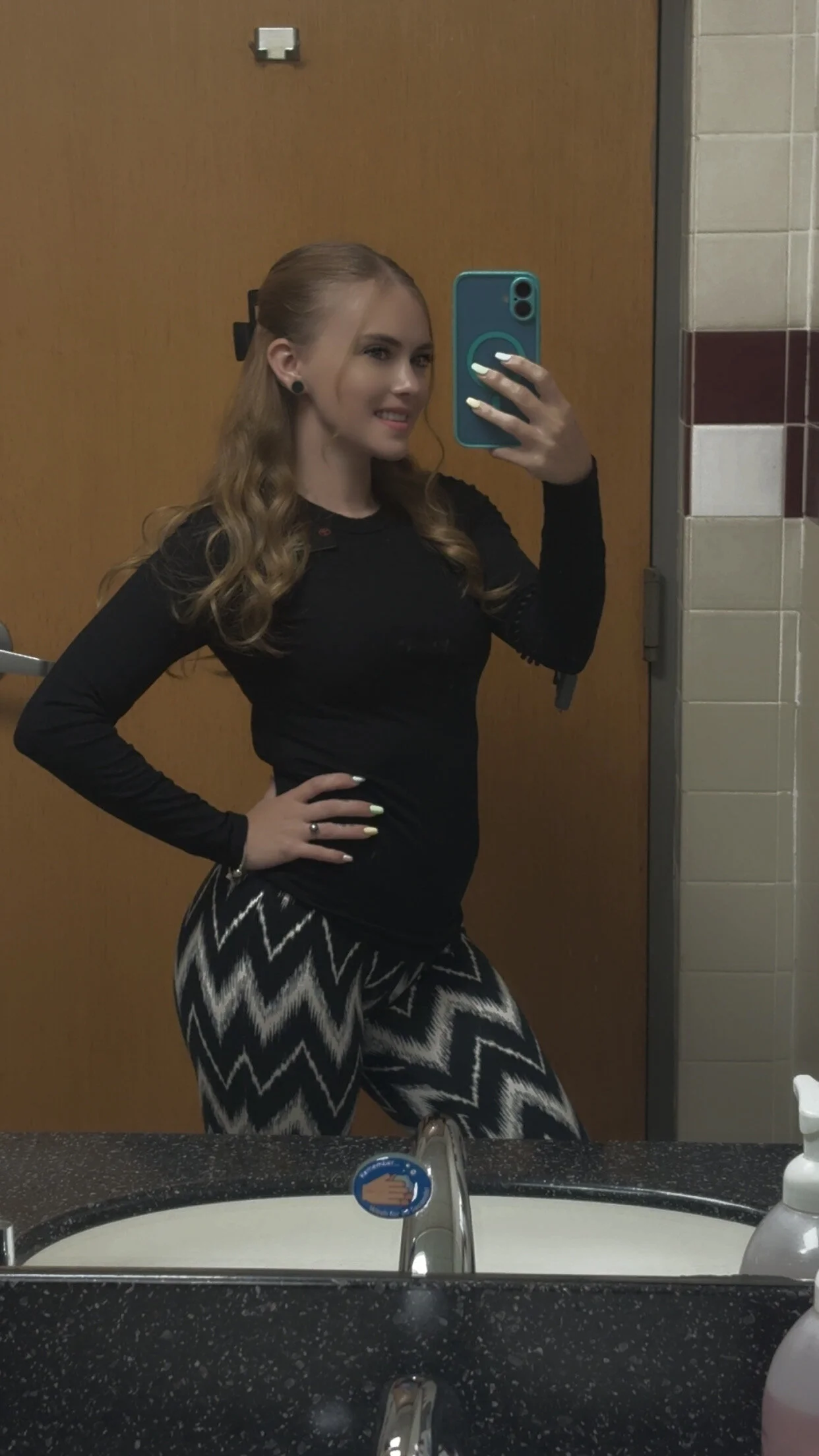 XXX Porn Photo of Nude LuvLaceyXXO 7