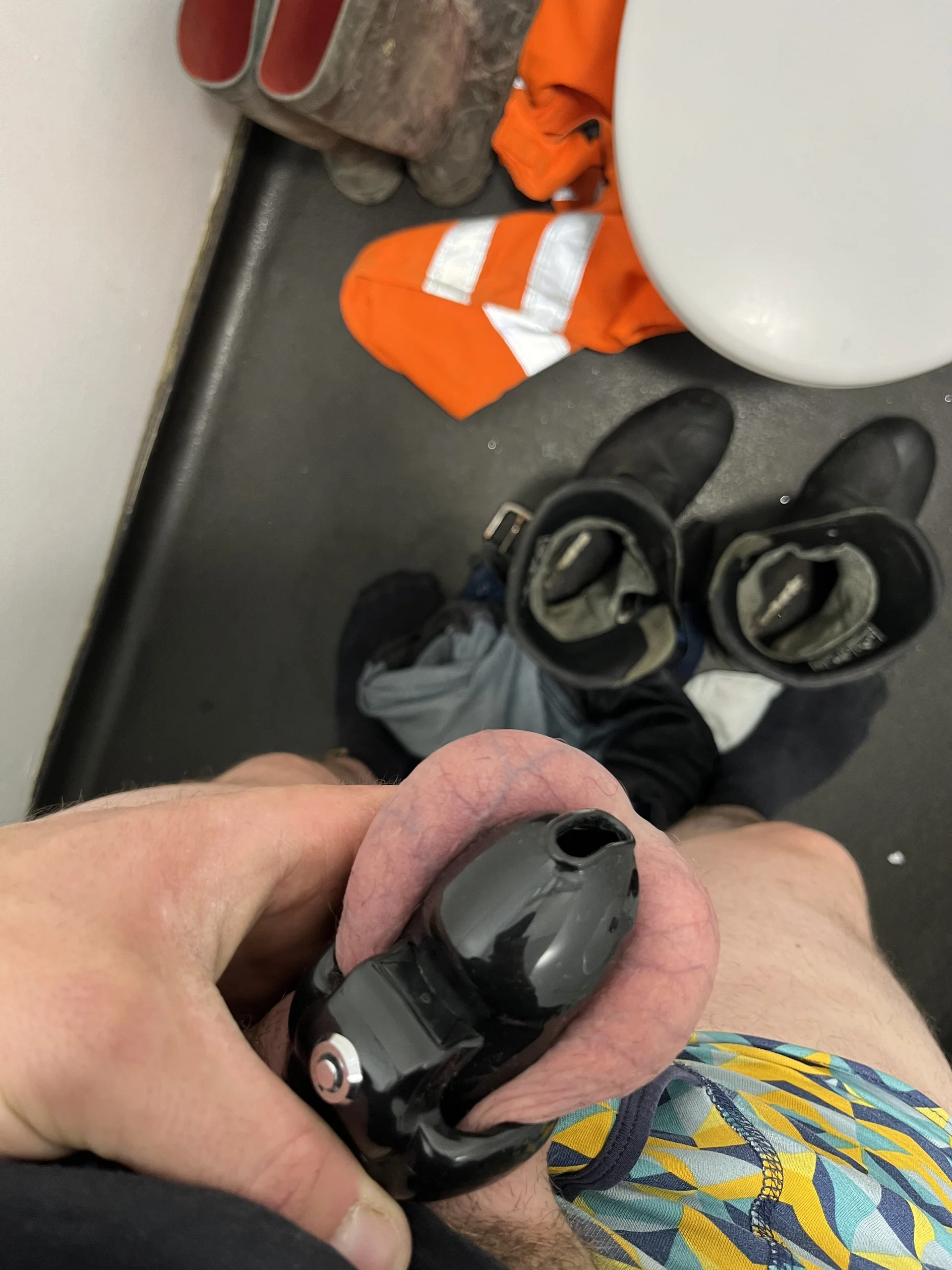XXX Porn Photo of Nude Large_gay_rubber 21