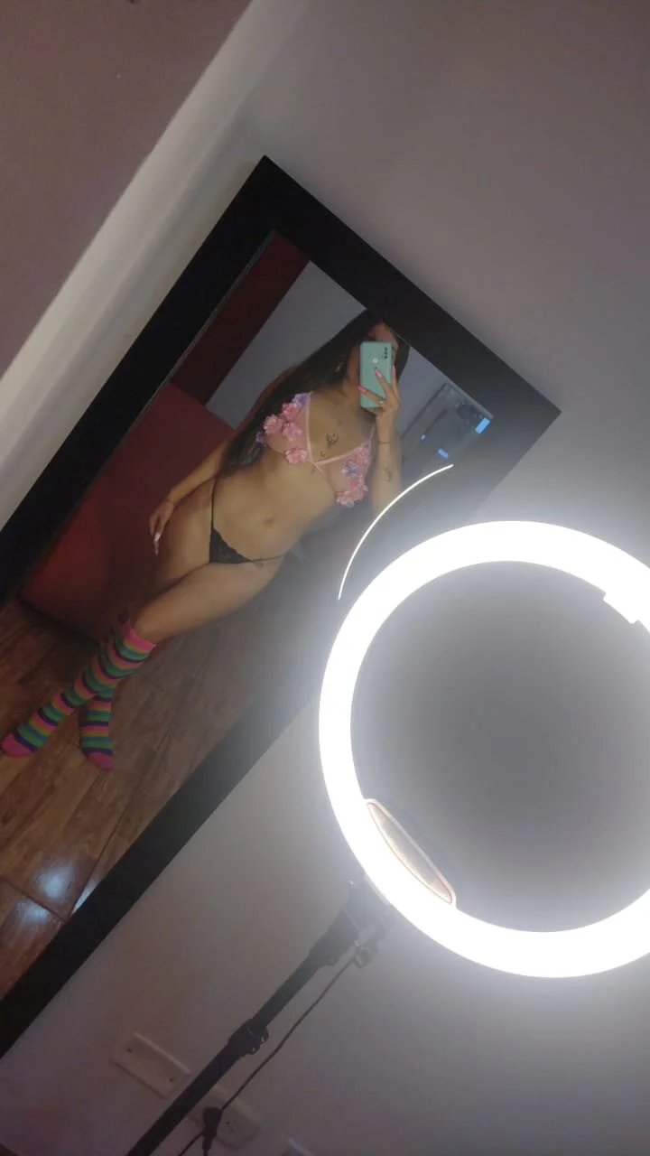 XXX Porn Photo of Nude Nami_Submissive 1