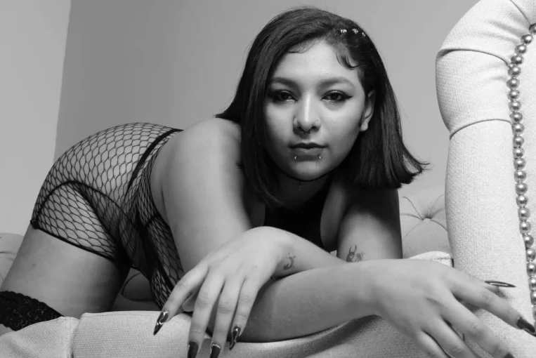 XXX Porn Photo of Nude Rose_Blossom 9