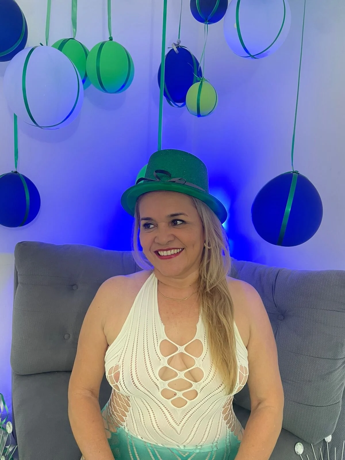 XXX Porn Photo of Nude charlotte_milf30 22