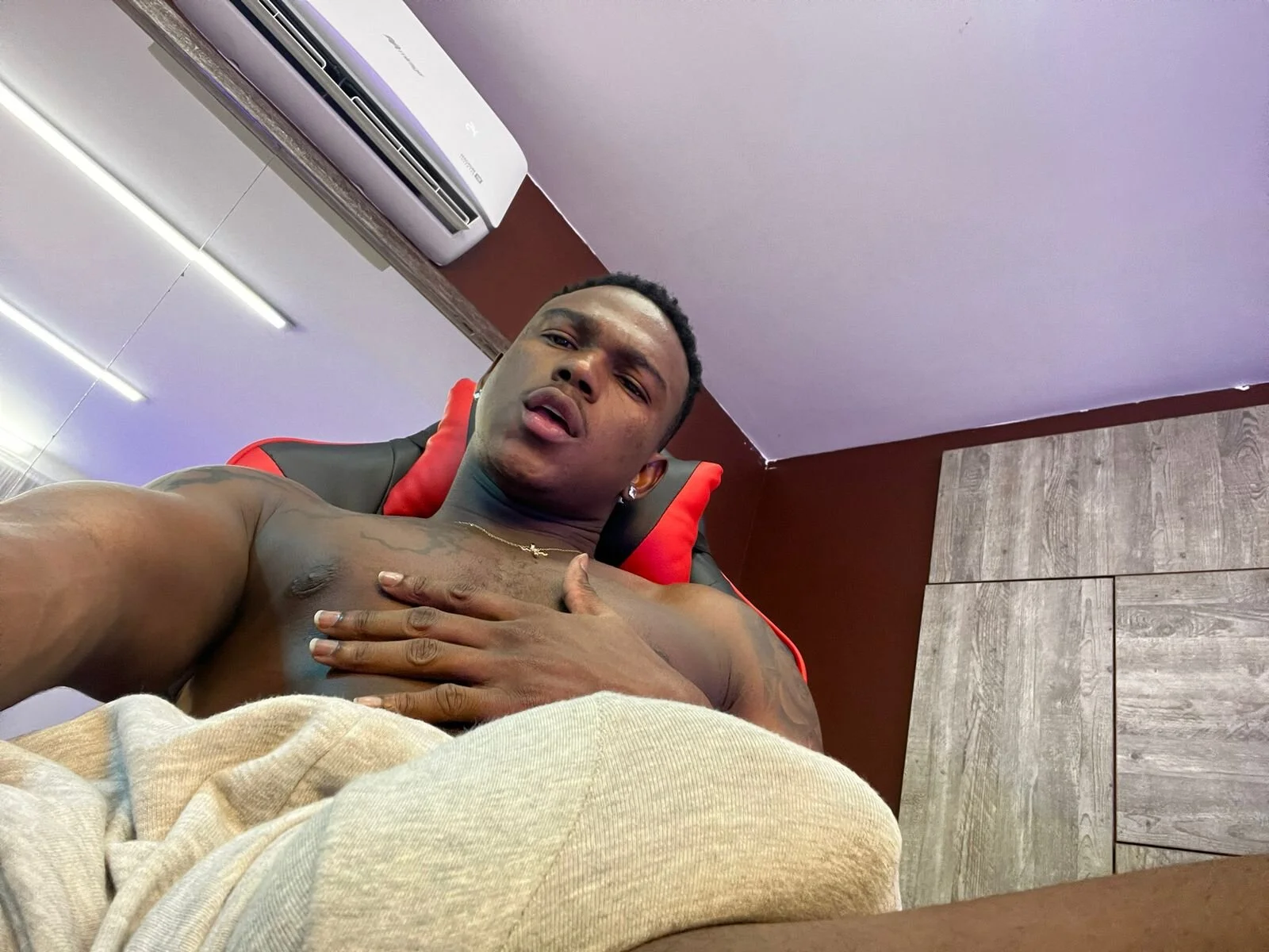 XXX Porn Photo of Nude Troykhalil 10