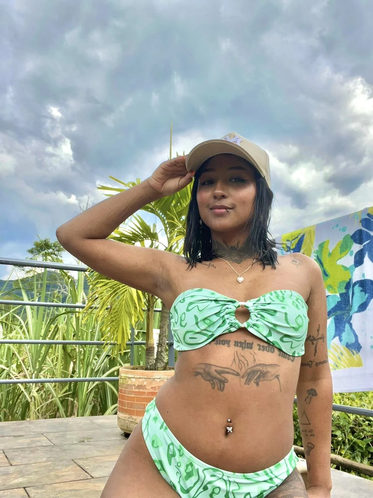 XXX Porn Photo of Nude kitty_moon1 6