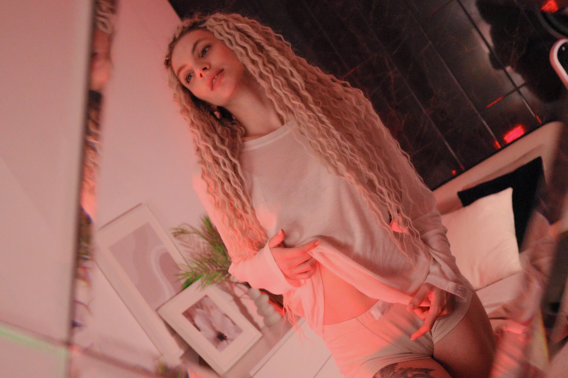 XXX Porn Photo of Nude mia_silkk 27