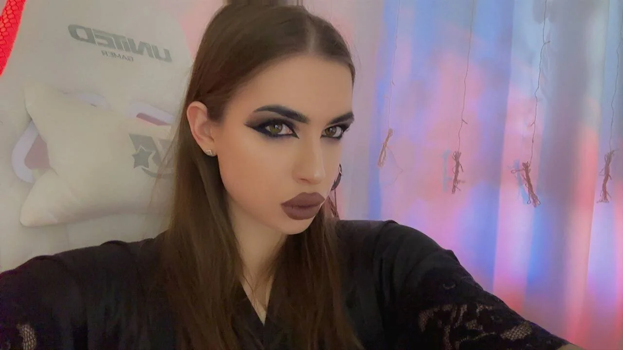 XXX Porn Photo of Nude NightFury_ 19