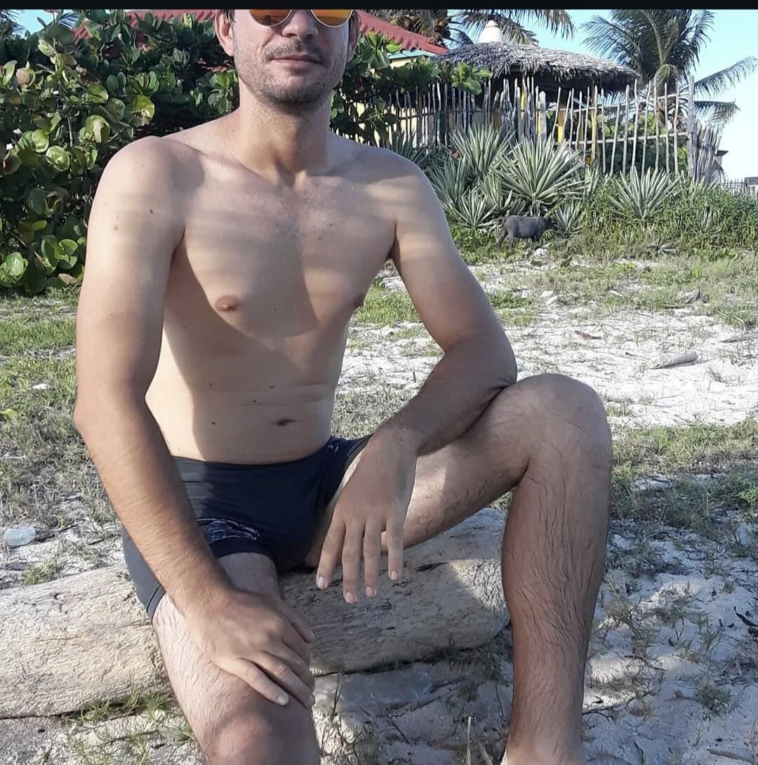 XXX Porn Photo of Nude Roy_wildfire 7