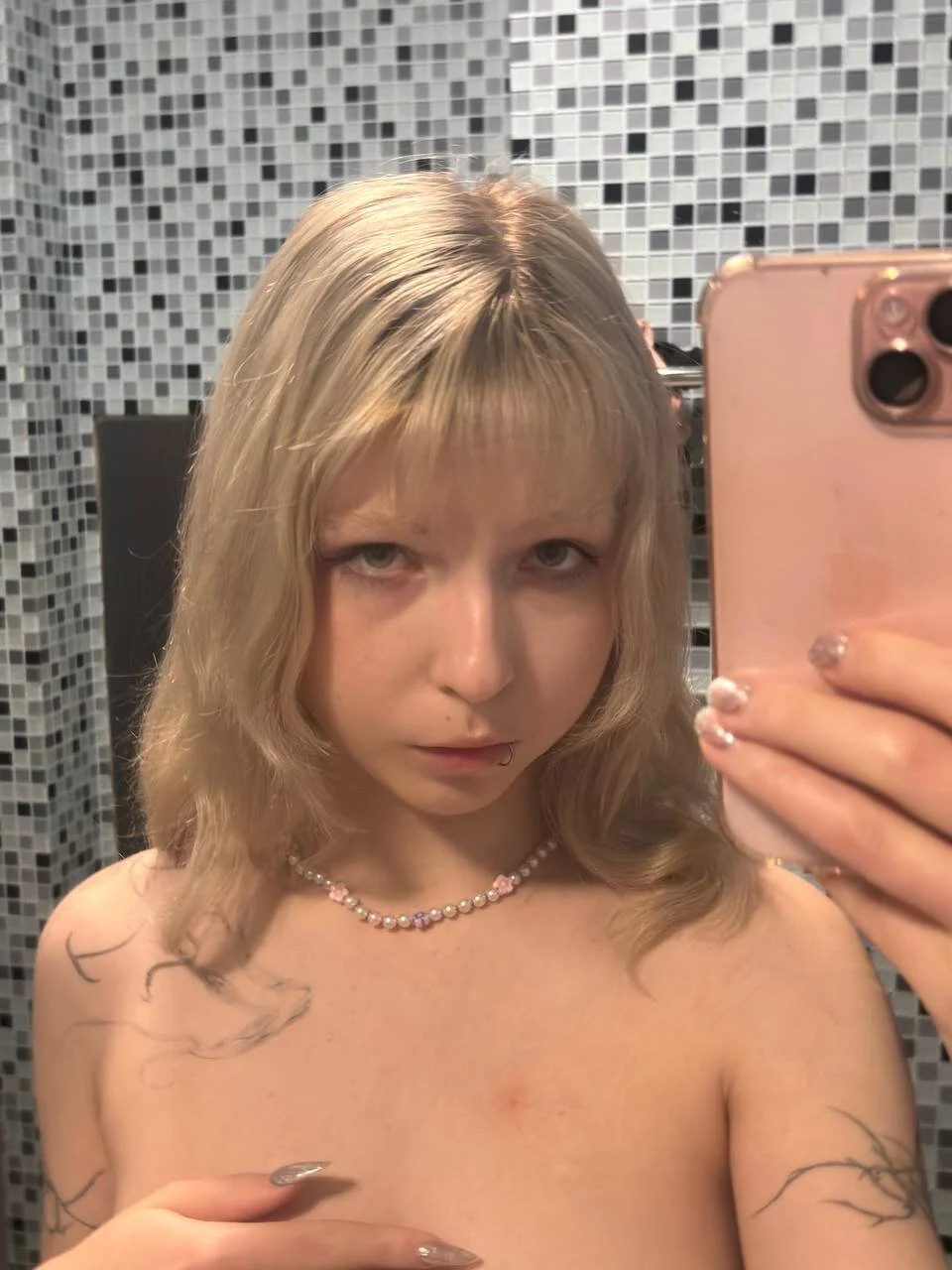 XXX Porn Photo of Nude yourlovelyeve 1