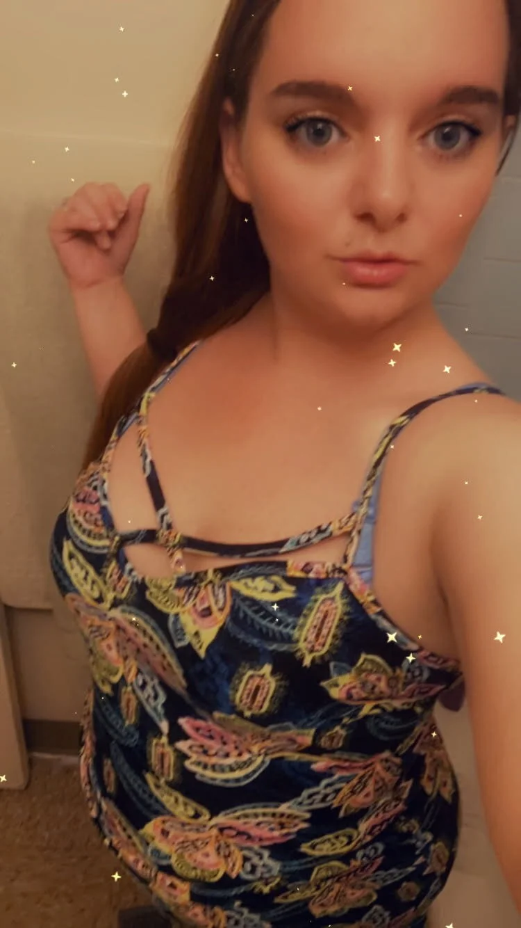 XXX Porn Photo of Nude DaddysLiLNaughtyWife 2