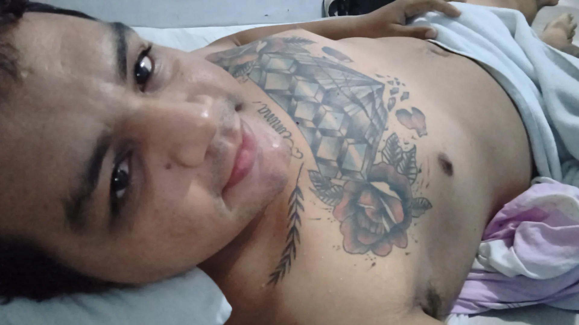 XXX Porn Photo of Nude Ellgrueso69 3