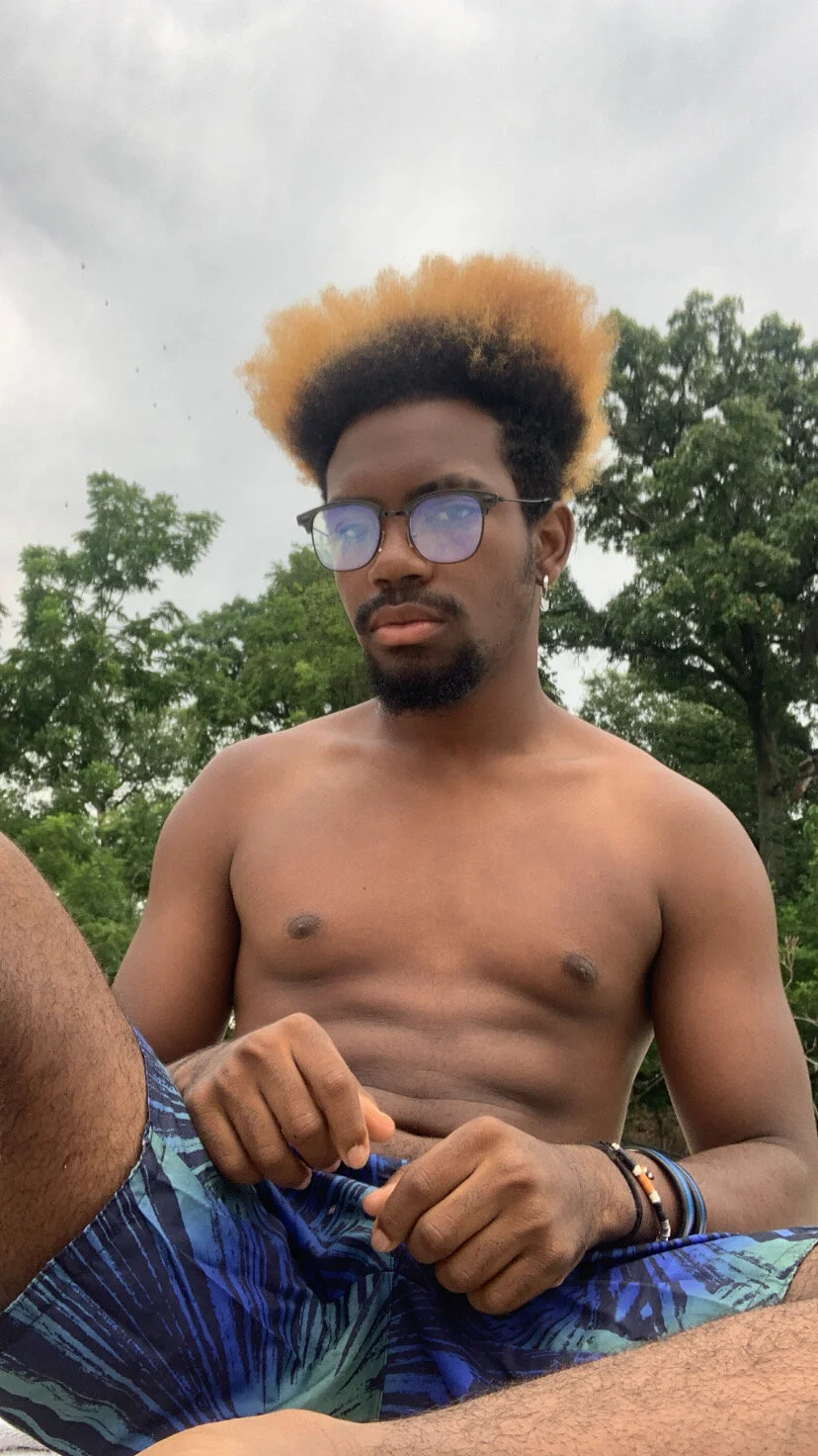 XXX Porn Photo of Nude kyng__tylr 3