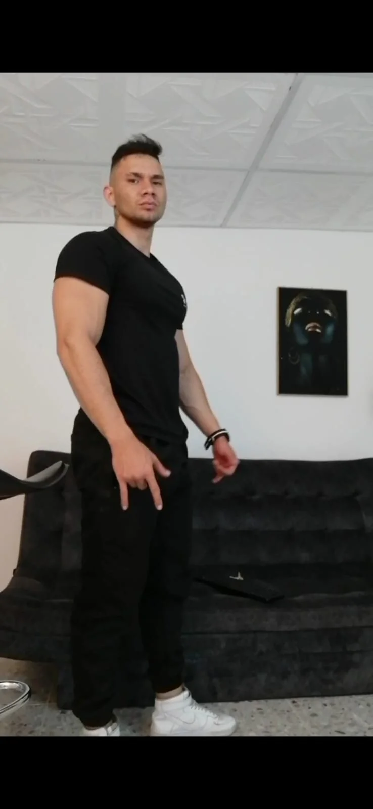 XXX Porn Photo of Nude GendersonFit 7