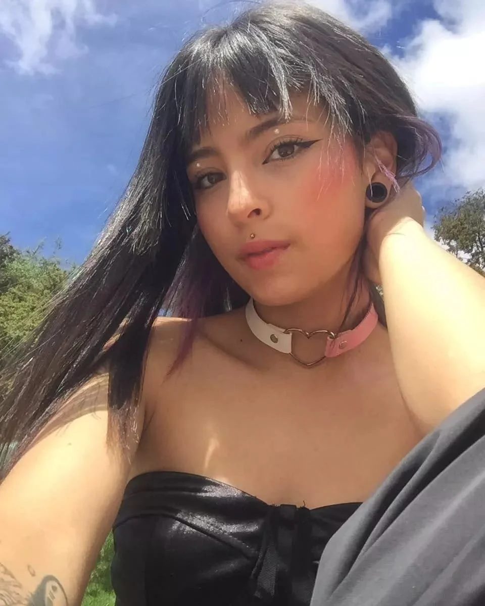 XXX Porn Photo of Nude Kind_Scarlett 15