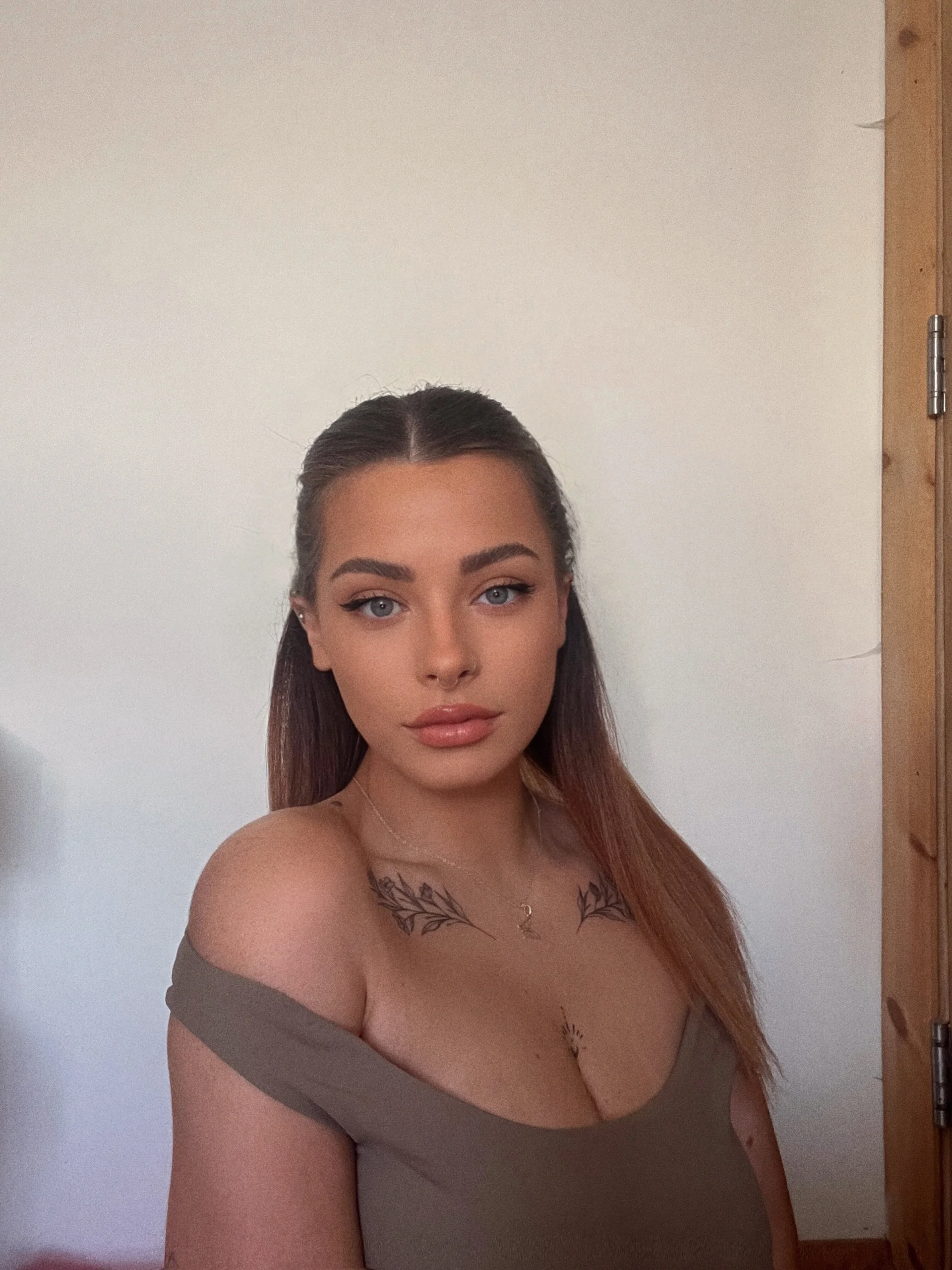 XXX Porn Photo of Nude PiperPassionX 7