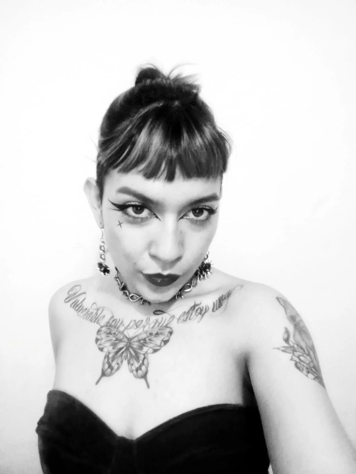 XXX Porn Photo of Nude velveth_noir 2