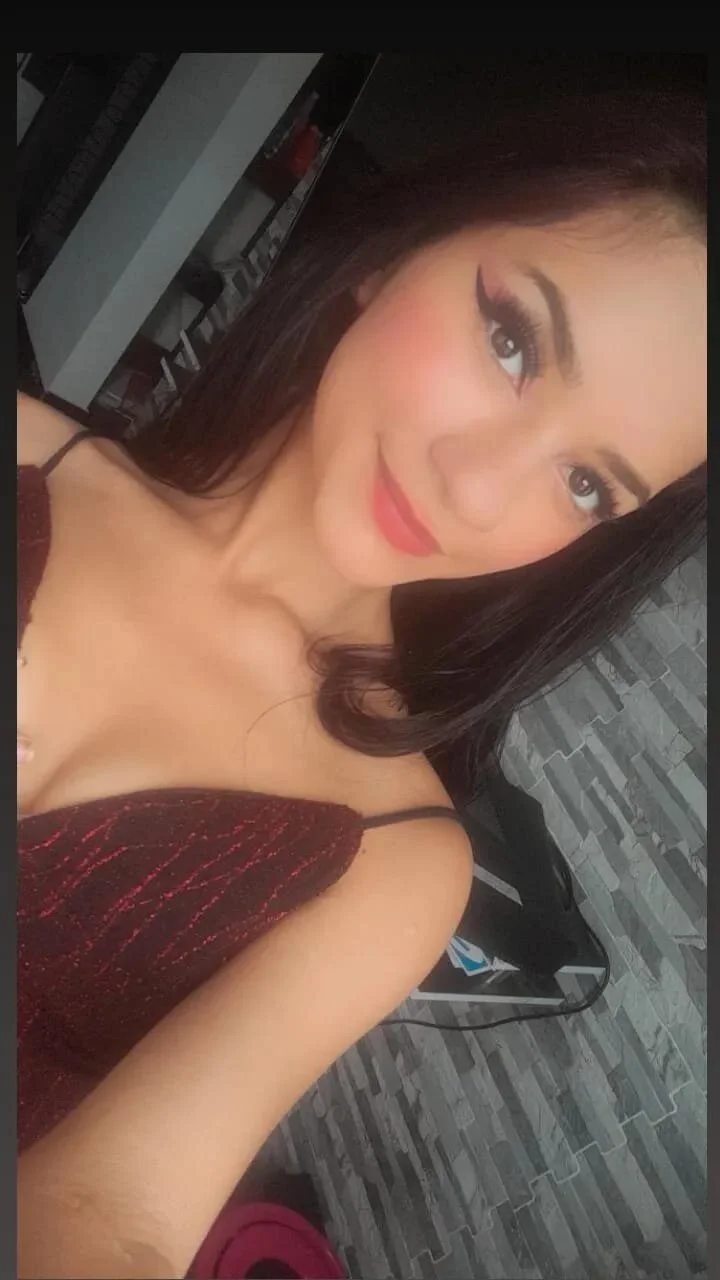 XXX Porn Photo of Nude Laurita_b 2